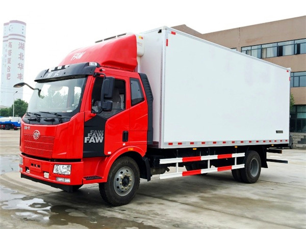 解放J6冷藏車(廂長(zhǎng)6.8/7.5米)