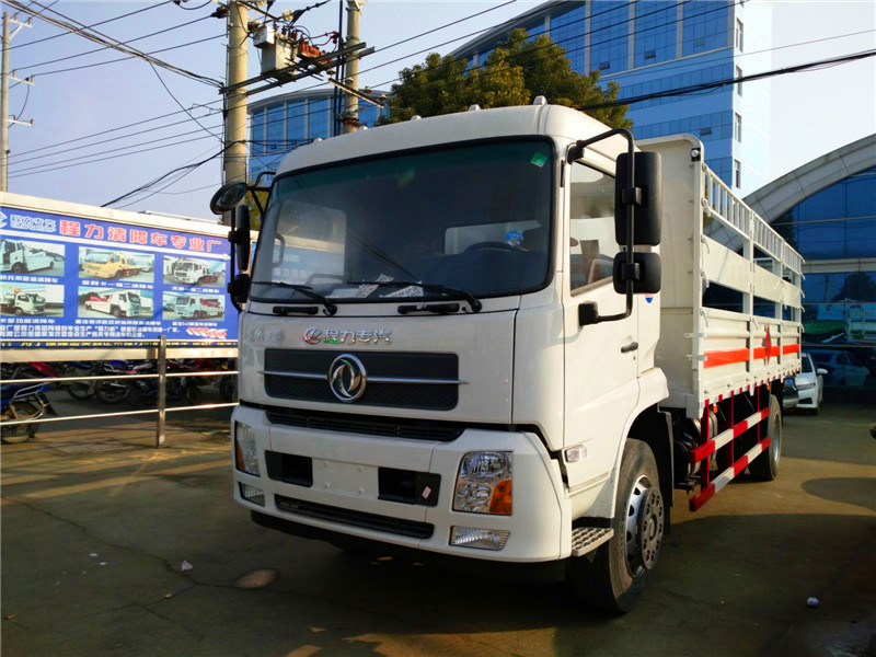 6.6米東風(fēng)天錦氣瓶運(yùn)輸車圖片1